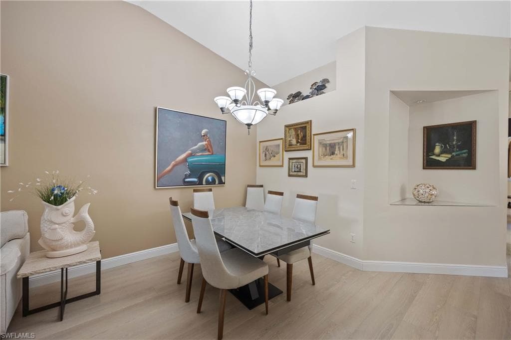 2516 Orchid Bay Dr 201, Naples, FL 34109-10