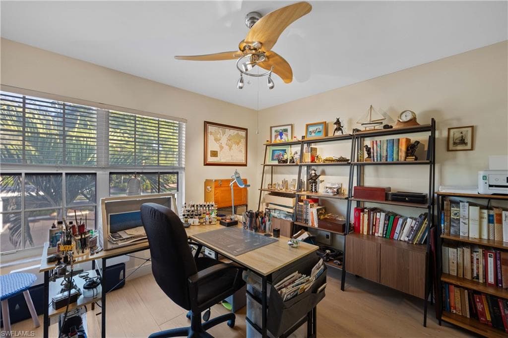 2516 Orchid Bay Dr 201, Naples, FL 34109-19