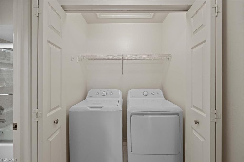 2516 Orchid Bay Dr 201, Naples, FL 34109-22