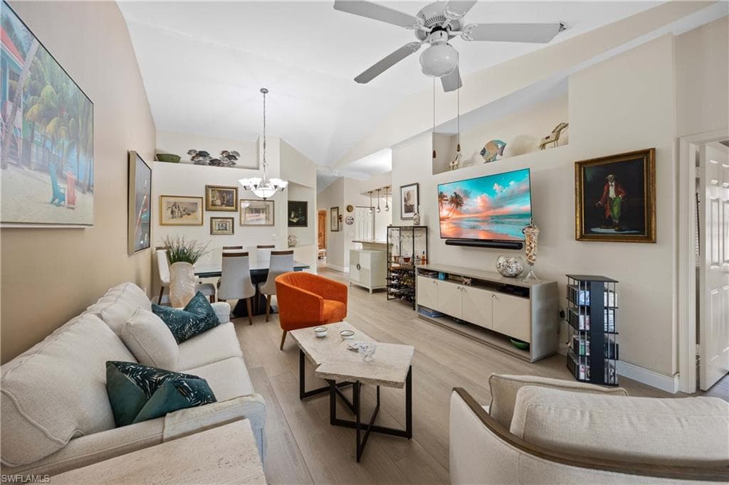 2516 Orchid Bay Dr 201, Naples, FL 34109-2