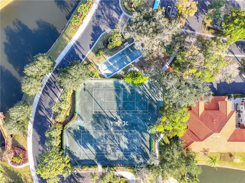 2516 Orchid Bay Dr 201, Naples, FL 34109-35