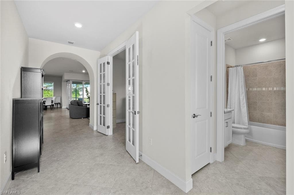 10572 Otter Key Ln, Estero, FL 33928-4