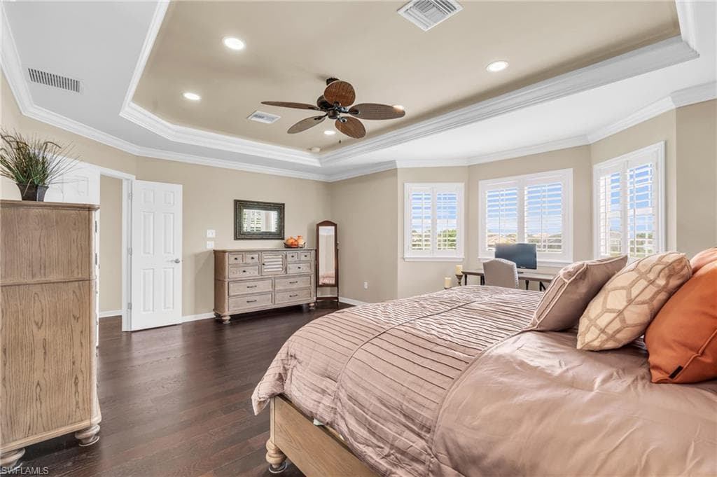 1517 Birdie Dr, Naples, FL 34120-20