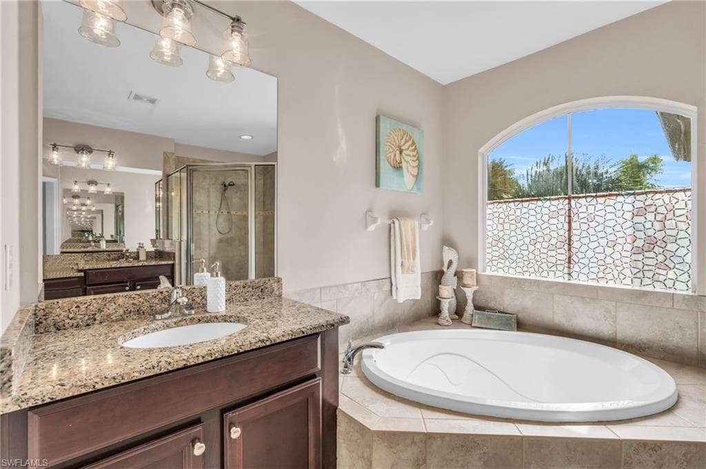 1517 Birdie Dr, Naples, FL 34120-23