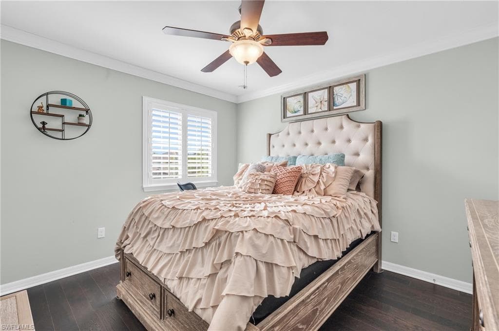 1517 Birdie Dr, Naples, FL 34120-25