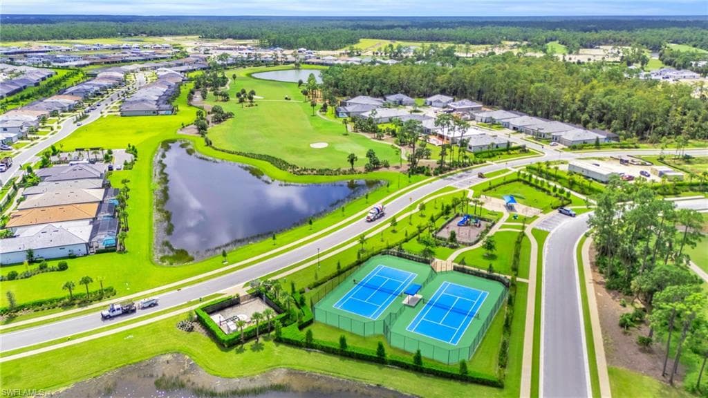 1517 Birdie Dr, Naples, FL 34120-37