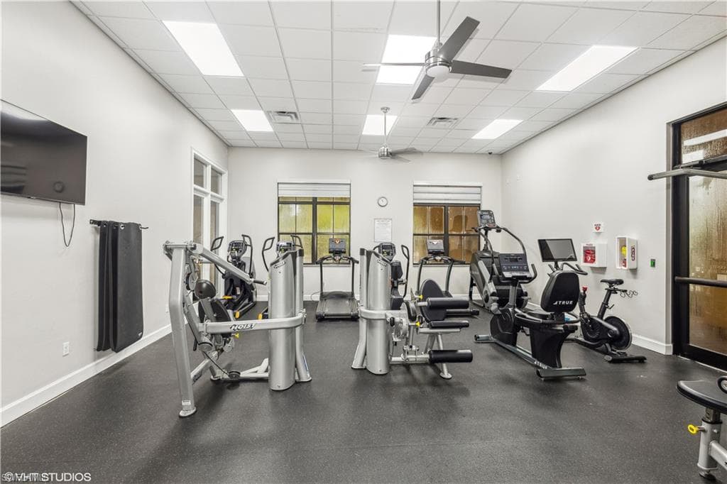 1517 Birdie Dr, Naples, FL 34120-38