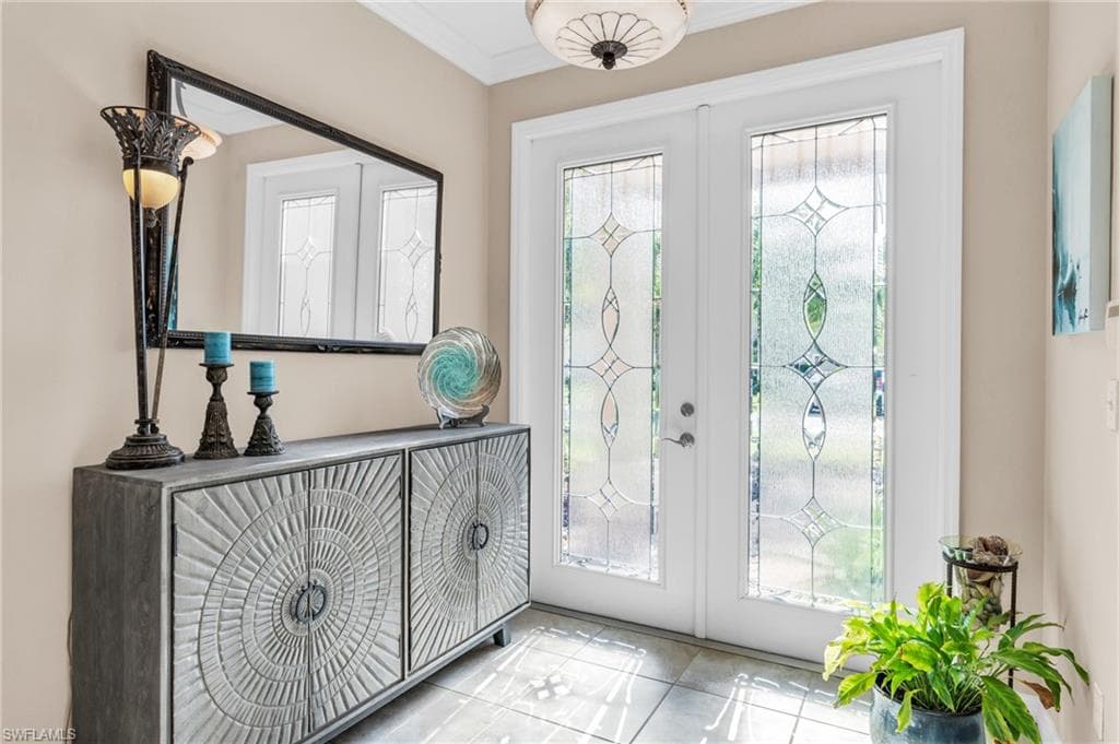 1517 Birdie Dr, Naples, FL 34120-8