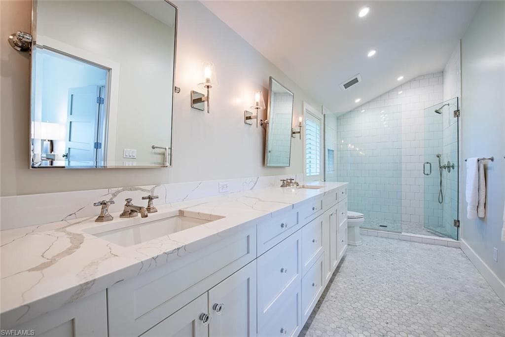 2185 Trout Ct, Naples, FL 34102-24