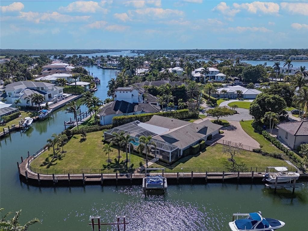 2185 Trout Ct, Naples, FL 34102-2