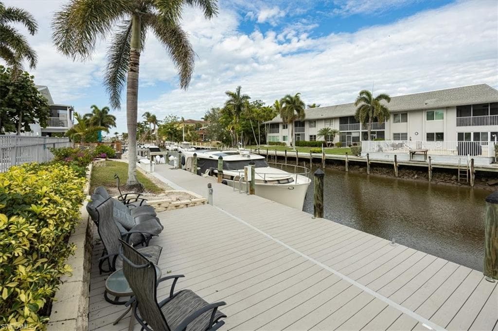 1625 Chesapeake Ave 103, Naples, FL 34102-2