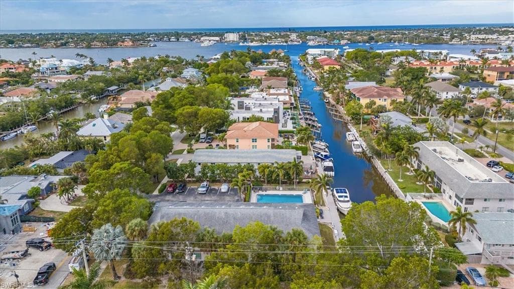 1625 Chesapeake Ave 103, Naples, FL 34102-4