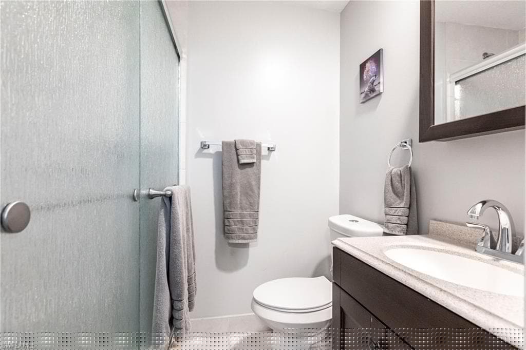 808 110th Ave N, Naples, FL 34108-26