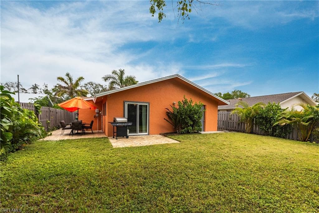 808 110th Ave N, Naples, FL 34108-30