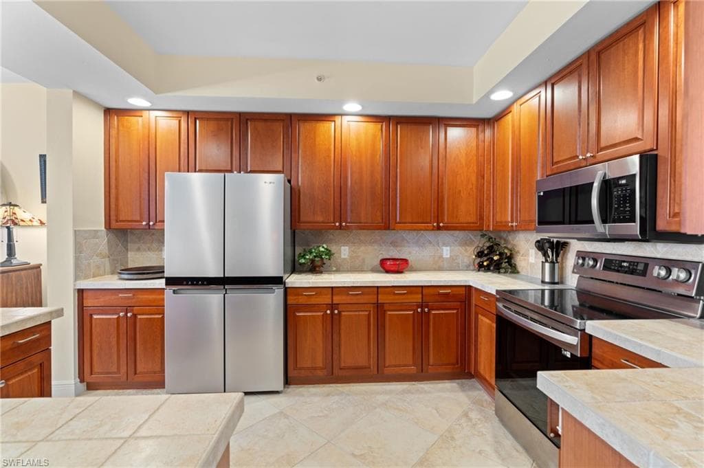 337 Vintage Bay Dr D22, Marco Island, FL 34145-15