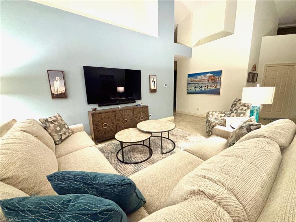 155 Colonade Cir 1003, Naples, FL 34103-11