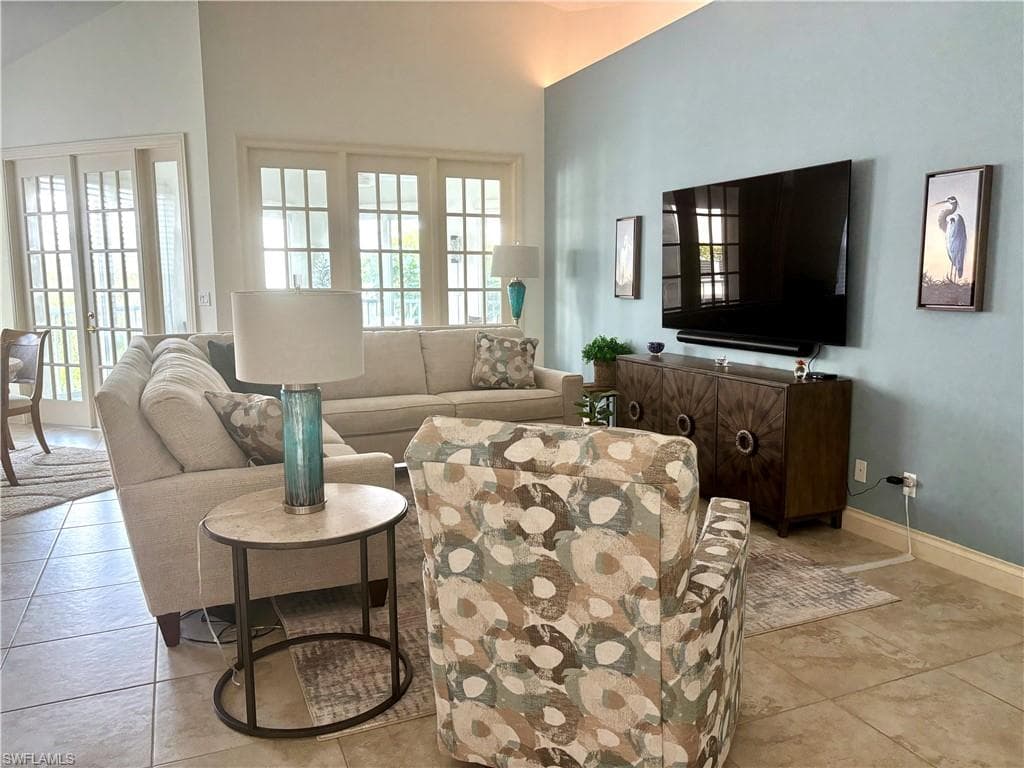 155 Colonade Cir 1003, Naples, FL 34103-12