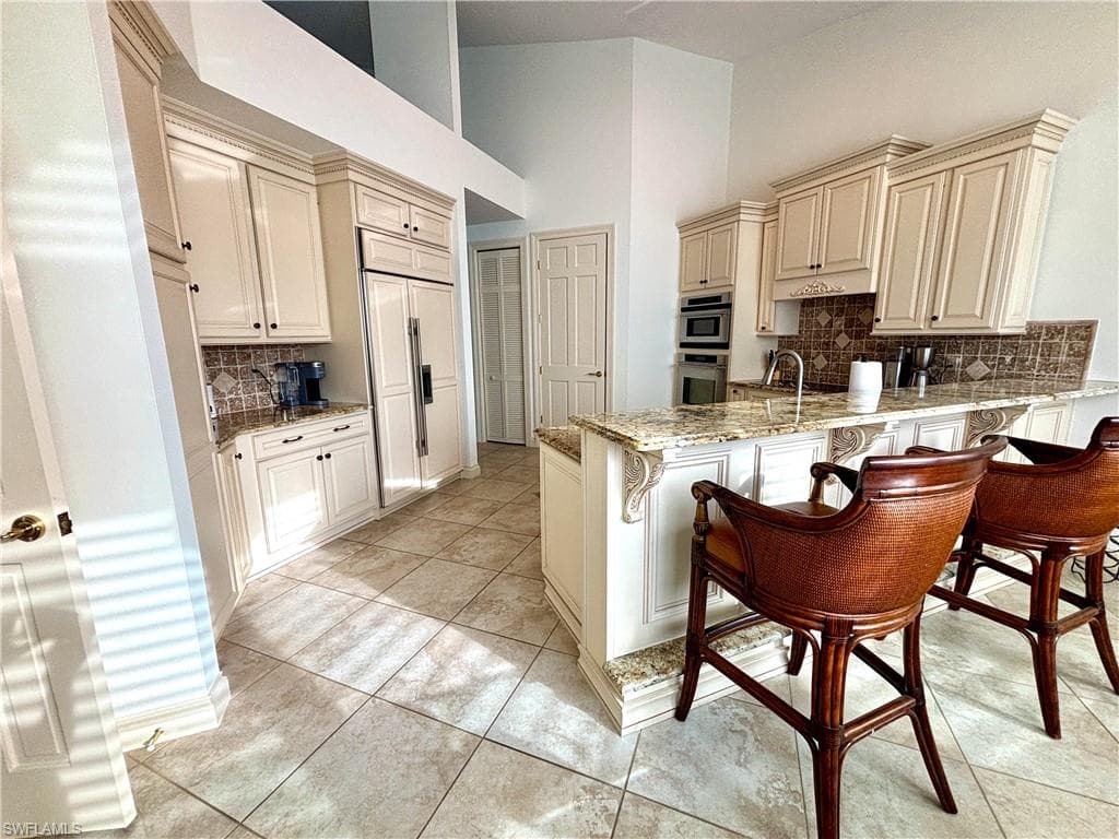 155 Colonade Cir 1003, Naples, FL 34103-15