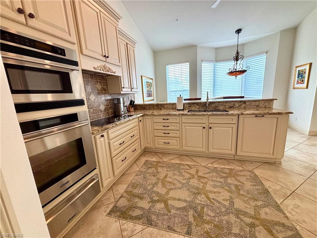 155 Colonade Cir 1003, Naples, FL 34103-21