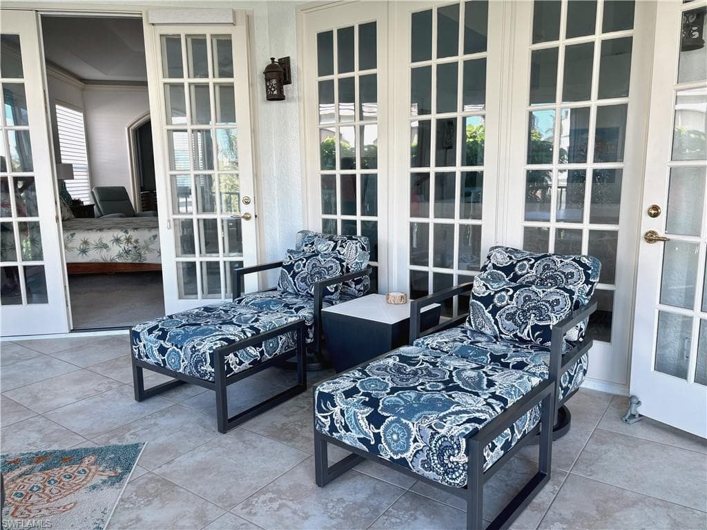 155 Colonade Cir 1003, Naples, FL 34103-36