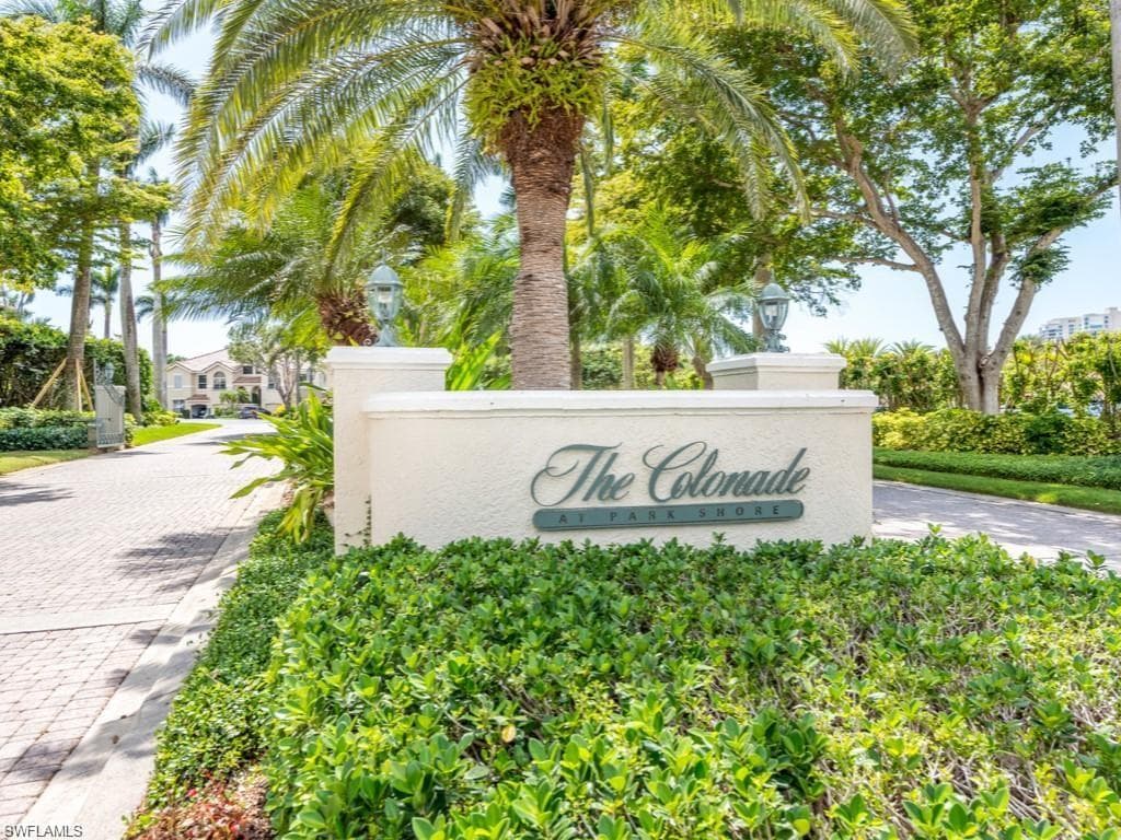 155 Colonade Cir 1003, Naples, FL 34103-44