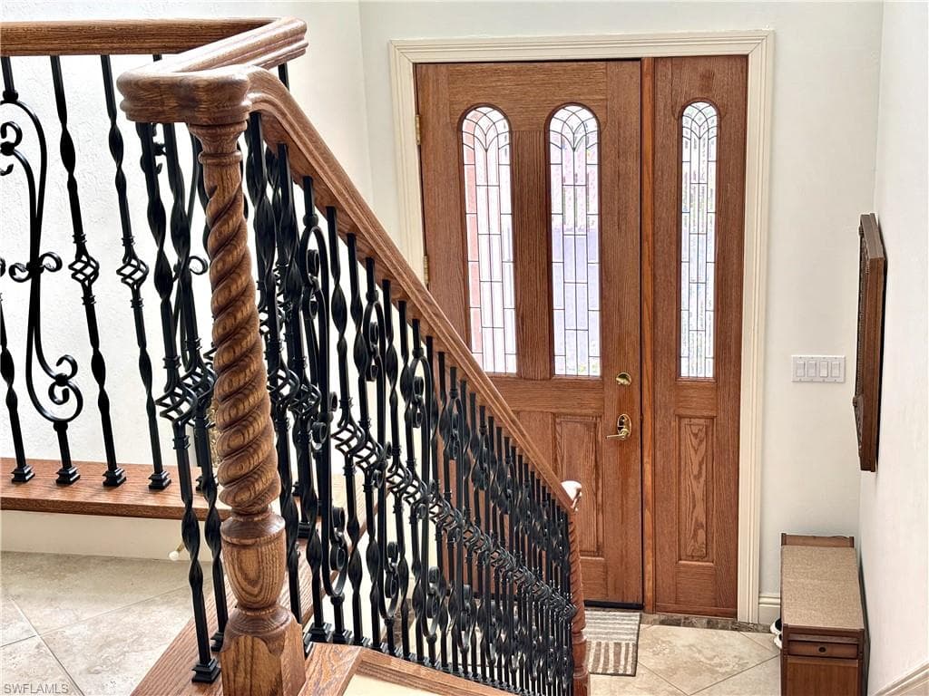 155 Colonade Cir 1003, Naples, FL 34103-4