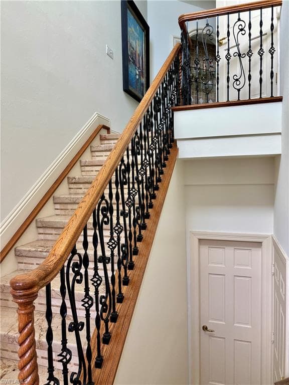 155 Colonade Cir 1003, Naples, FL 34103-5