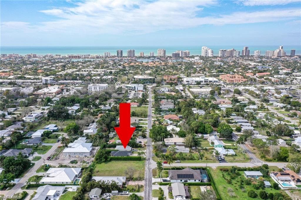 1160 Michigan Ave, Naples, FL 34103-2