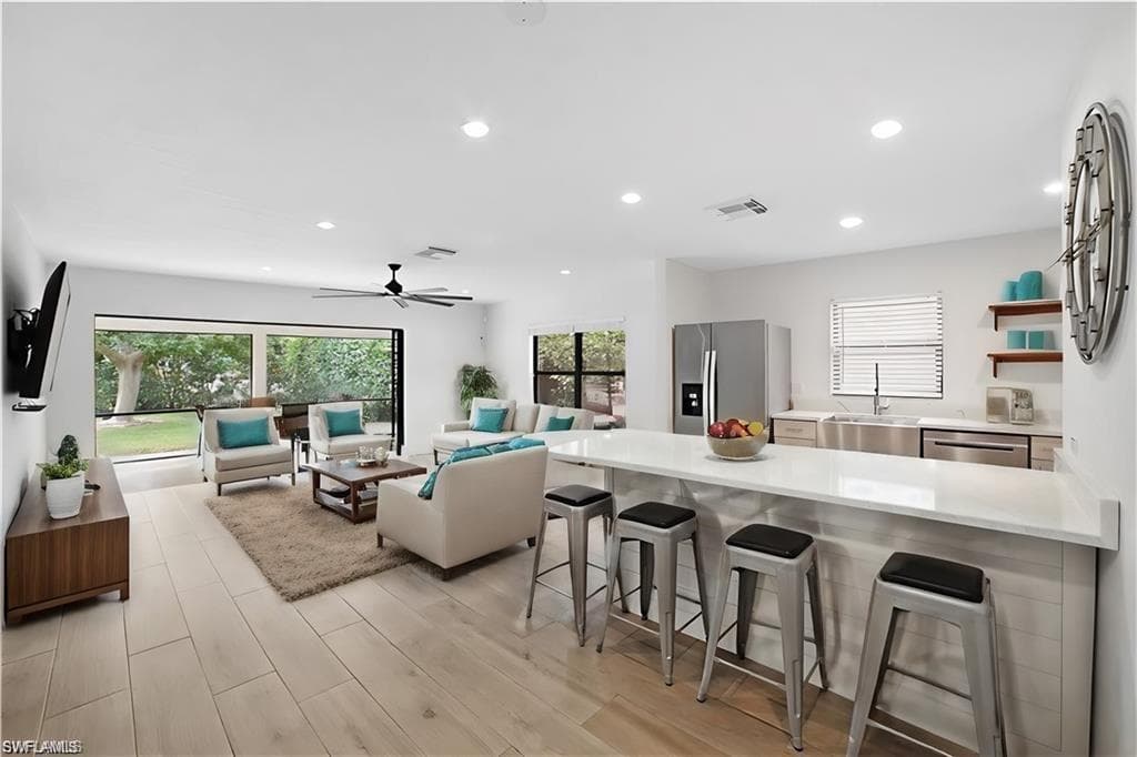 1160 Michigan Ave, Naples, FL 34103-6