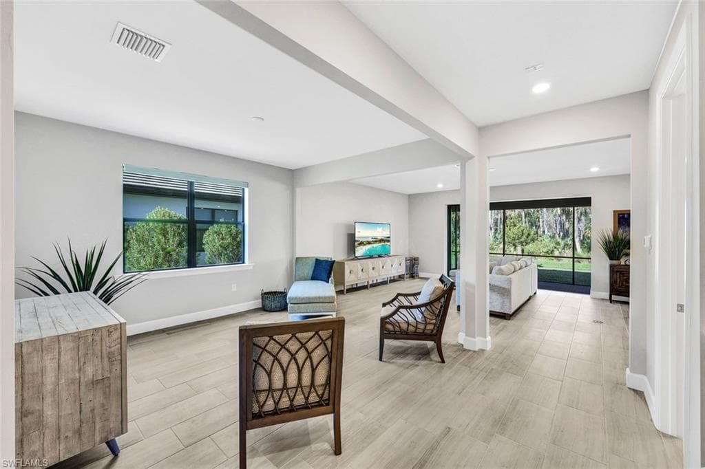 10407 Ventana Ln, Naples, FL 34120-11