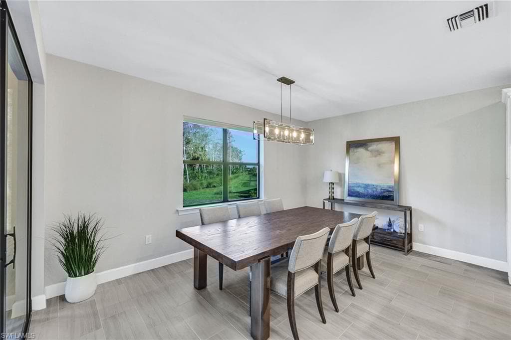 10407 Ventana Ln, Naples, FL 34120-18