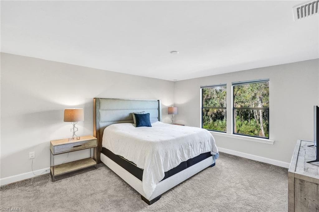 10407 Ventana Ln, Naples, FL 34120-19