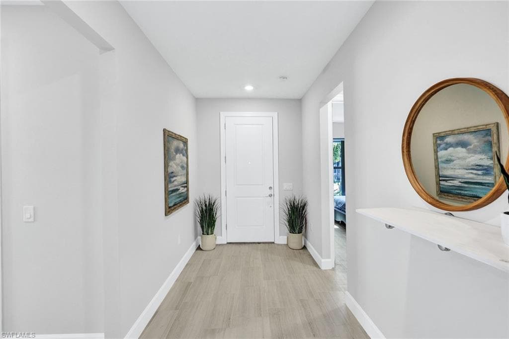 10407 Ventana Ln, Naples, FL 34120-29