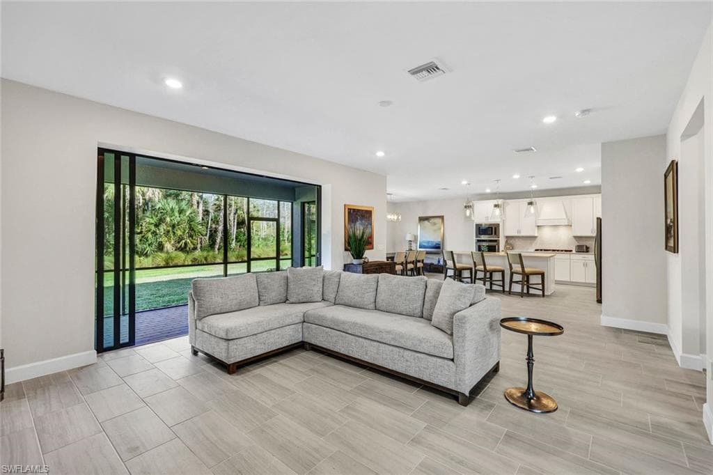 10407 Ventana Ln, Naples, FL 34120-5