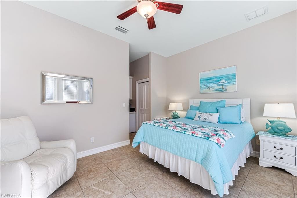 6016 Dogleg Dr, Naples, FL 34113-25