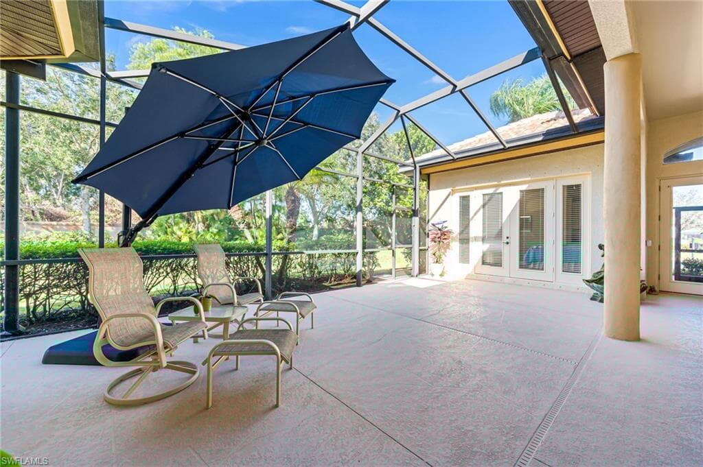 6016 Dogleg Dr, Naples, FL 34113-5