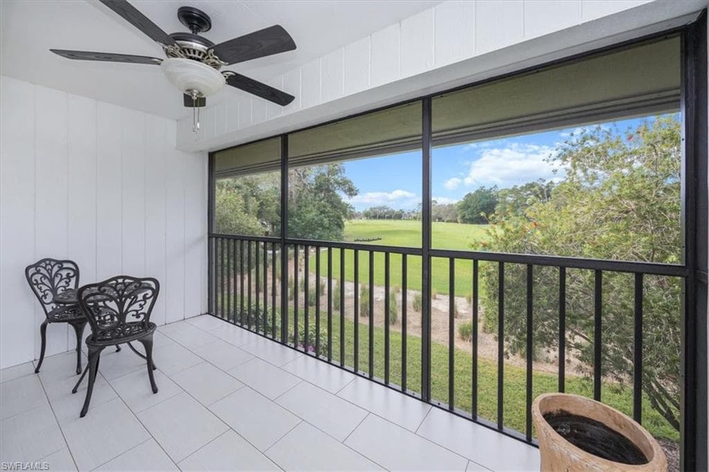 746 Eagle Creek Dr 203, Naples, FL 34113-17