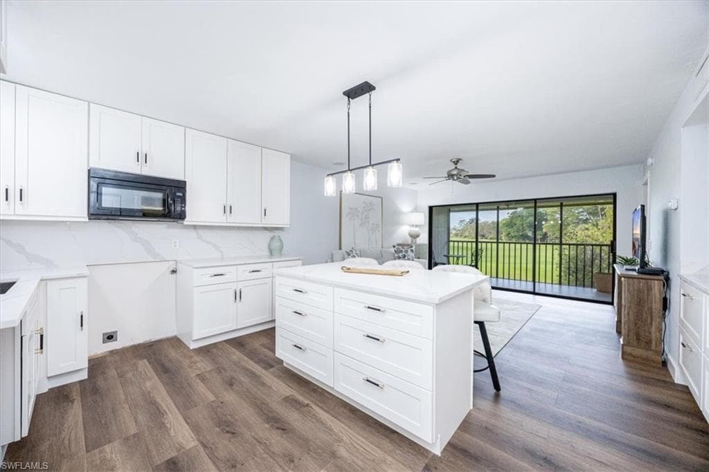 746 Eagle Creek Dr 203, Naples, FL 34113-6