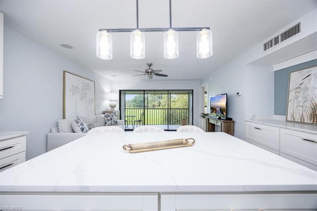 746 Eagle Creek Dr 203, Naples, FL 34113-7