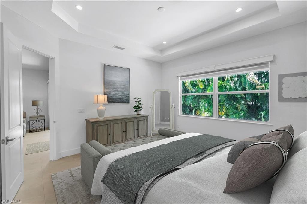 2669 Linda Dr, Naples, FL 34112-18