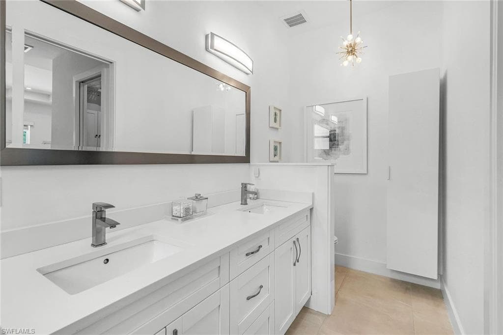 2669 Linda Dr, Naples, FL 34112-21