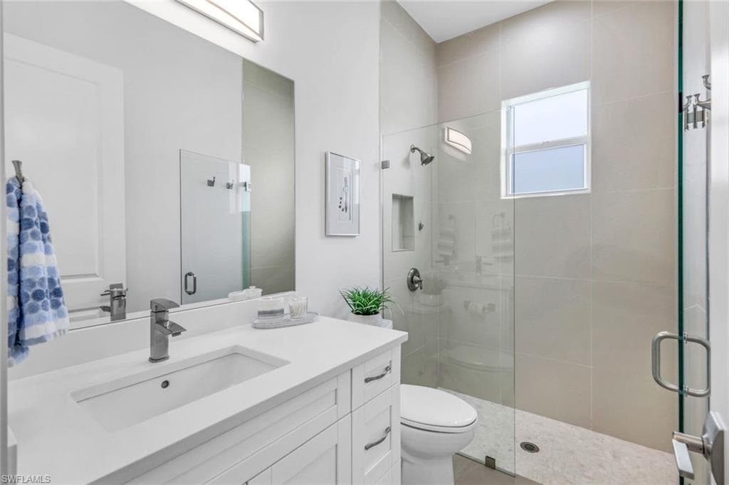 2669 Linda Dr, Naples, FL 34112-23