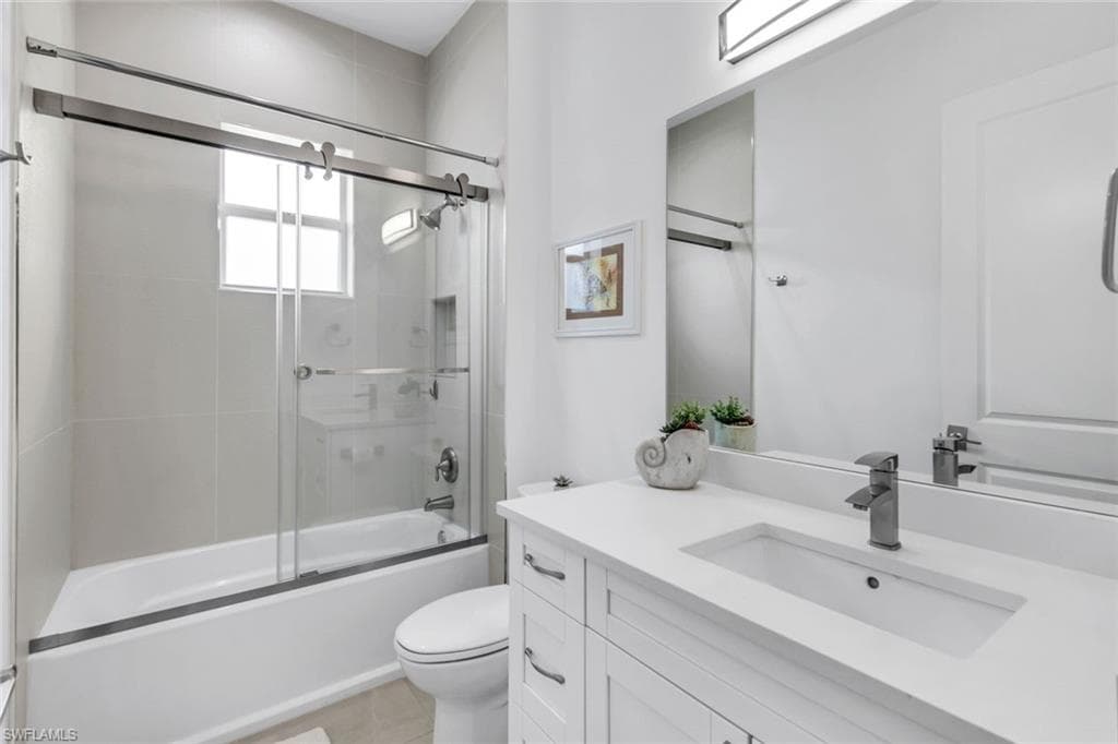 2669 Linda Dr, Naples, FL 34112-25