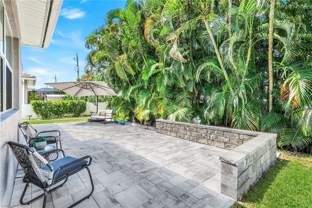 2669 Linda Dr, Naples, FL 34112-31