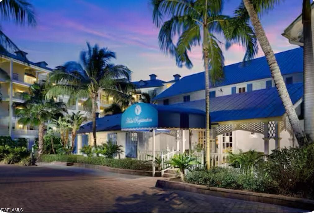 160 Palm St 308, Marco Island, FL 34145-2