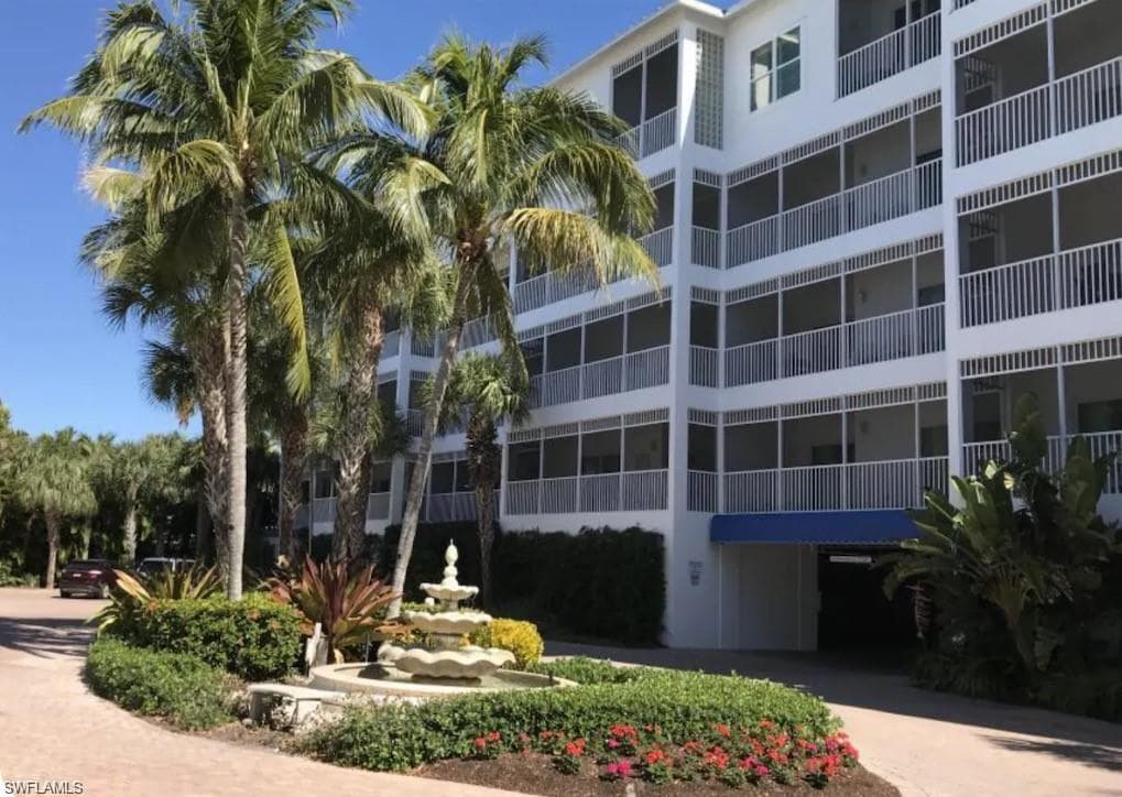 160 Palm St 308, Marco Island, FL 34145-3
