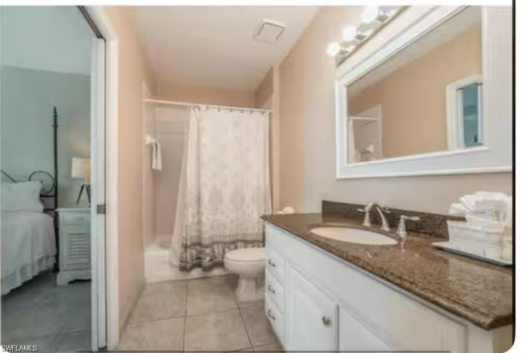 160 Palm St 308, Marco Island, FL 34145-7