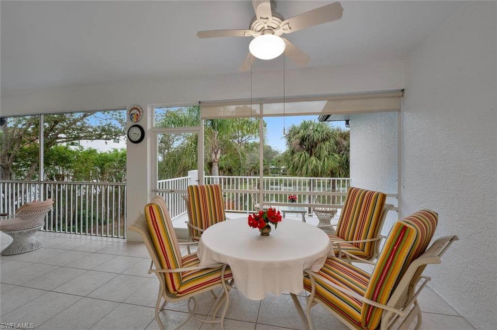 2155 Cay Lagoon Dr 424, Naples, FL 34109-16