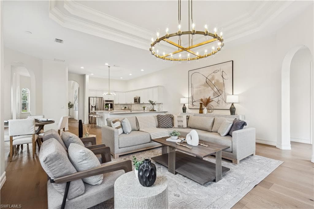 677 5th Ave N, Naples, FL 34102-12