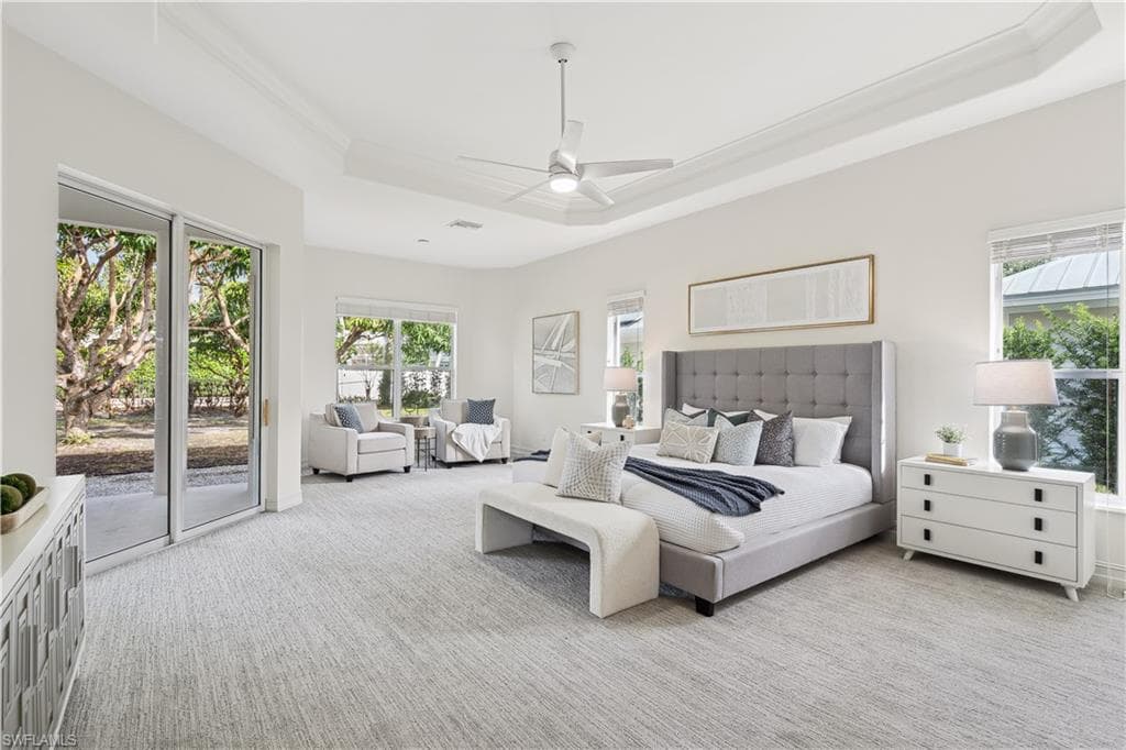 677 5th Ave N, Naples, FL 34102-15